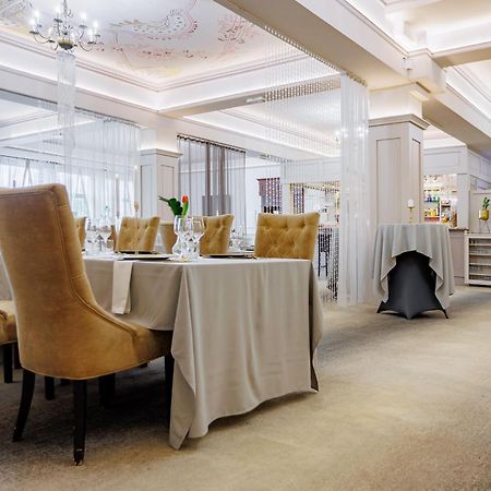 Hotel Cristal Park Dąbrowa Tarnowska المظهر الخارجي الصورة
