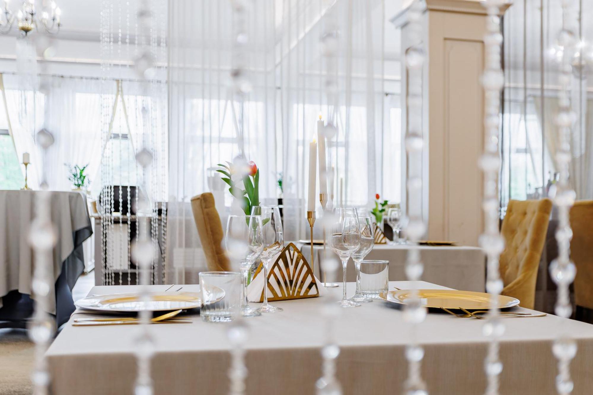 Hotel Cristal Park Dąbrowa Tarnowska المظهر الخارجي الصورة