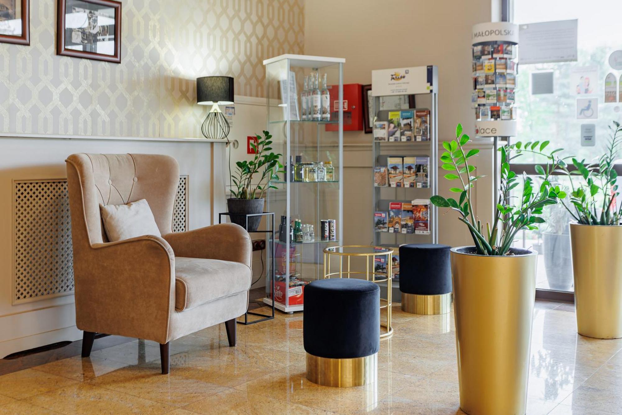 Hotel Cristal Park Dąbrowa Tarnowska المظهر الخارجي الصورة