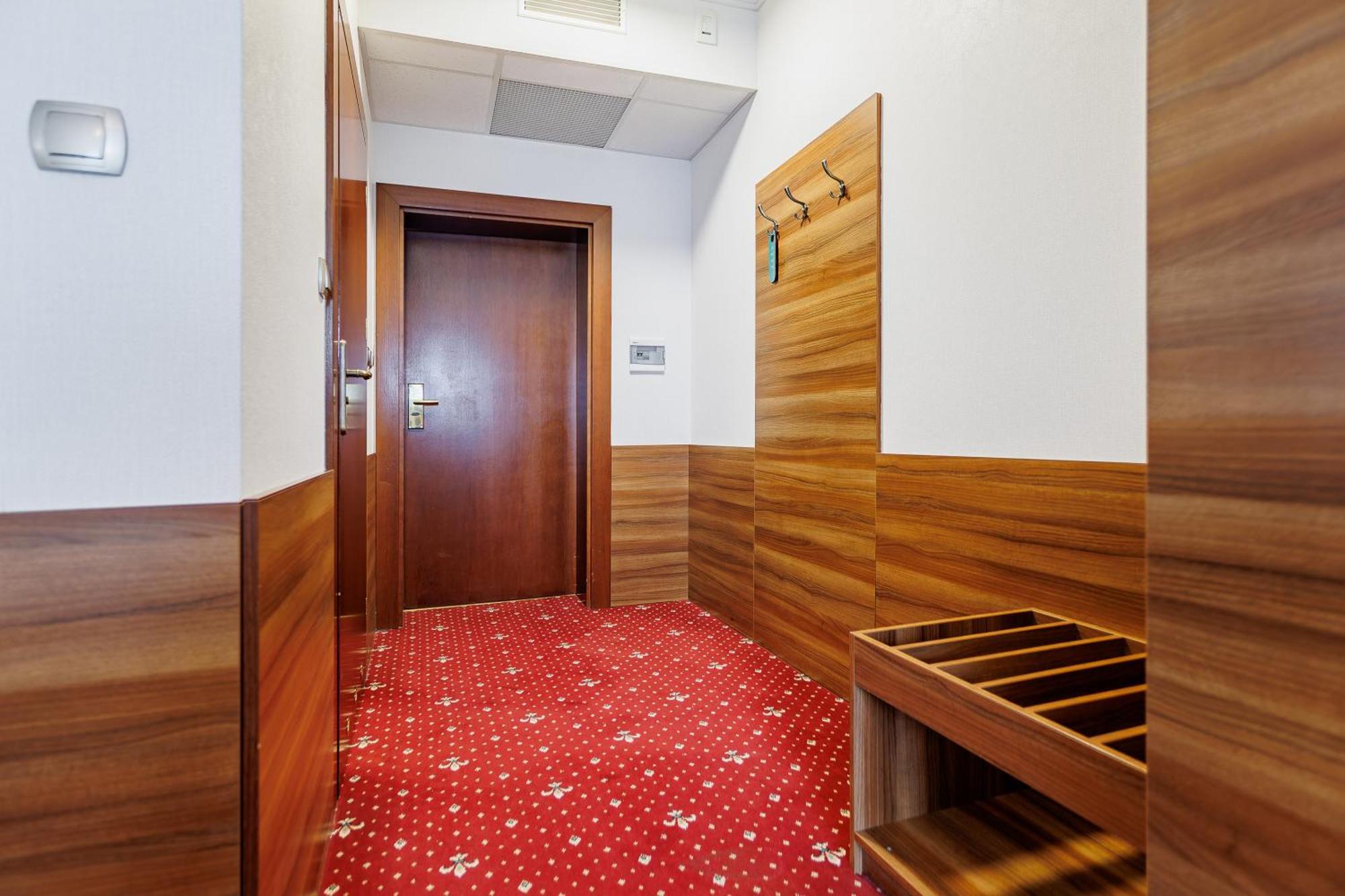 Hotel Cristal Park Dąbrowa Tarnowska المظهر الخارجي الصورة